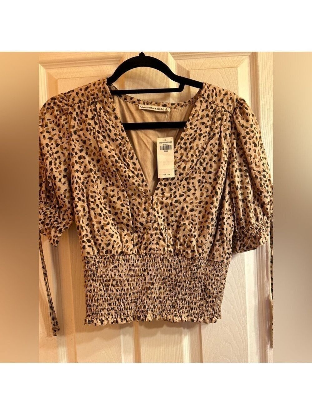 Abercrombie&Fitch animal print crop top
